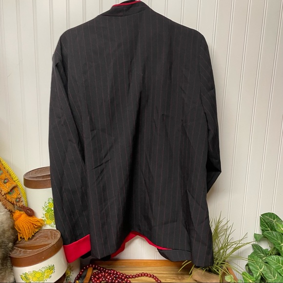 Vintage Kari’s Korner Vintage 80s Red & black Pinstriped Blazer attached top 22 - Picture 3 of 5
